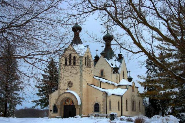 Saint Sava Orthodox Monastery Church, Libertyville, Illinois, where Peter II was buried for over four decades, before his remains were repatriated to Serbia